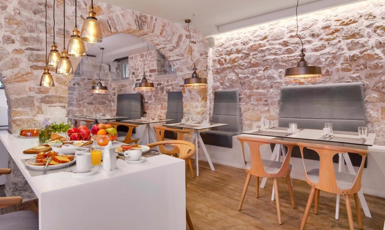 יואנינה Hotel Boulgari מראה חיצוני תמונה
